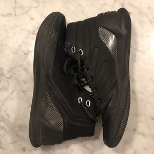 Under Armour Men’s Curry 3 Basketball Shoe